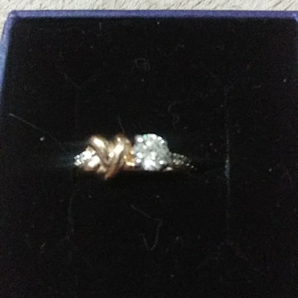 Sparkly heart ring